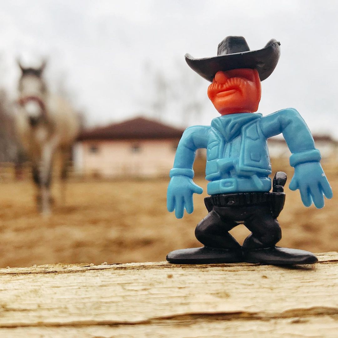 toys_pin in LOOKY. #toy,#toys,#toystagram,#cowboy,#tagognizerapp,#cowgirl,#rodeo,#toyphotography,#sertanejo,#bruto,#kindersurprise,#дети,#cavalo,#western,#agronomia,#cowboys,#shotoniphone,#mobilephoto,#iphonography,#countrylife,#caipira,#zootecnia,#nelore,#countryboy,#toycommunity,#игрушки,#toycollector,#toythailand,#doll,#bullrider. When you have to sho...
