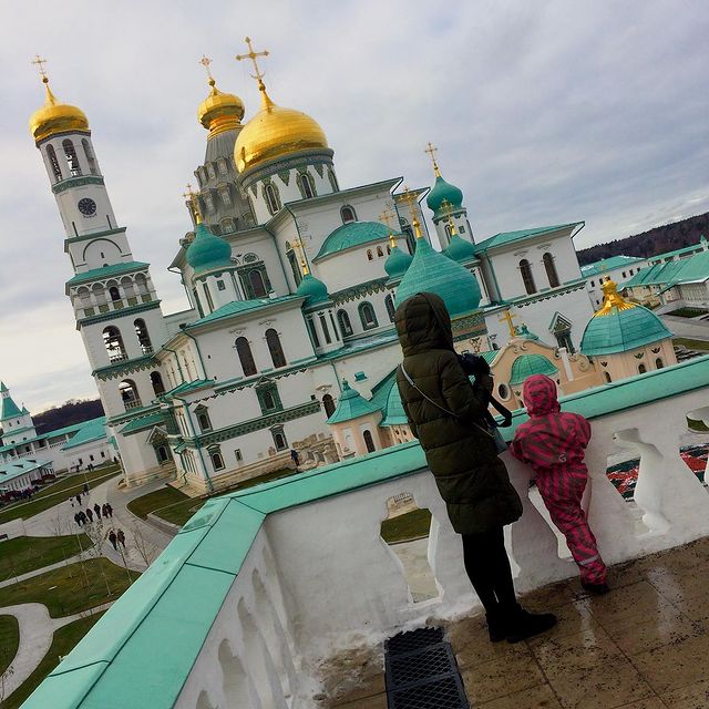 dobrotage в LOOKY. #roadtrip,#trip,#tour,#moscowarea,#vladimir,#central,#weather,#autumn,#fall,#rain,#snow,#wind,#winter,#holiday,#saturday,#sunday,#family,#путешествие,#дорога,#солнце,#владимир,#снег,#дождь,#ветер,#осень,#зима,#суббота,#воскресенье,#семья. Два таких разных дня...