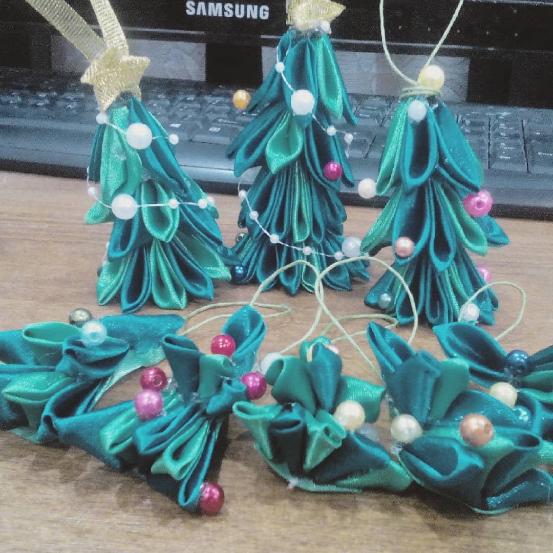 erina_elizaveta26 в LOOKY. #handmade,#елочныеигрушкиручнойработы,#игрушкиназаказ,#игрушкинаелку,#ручнаяработаназаказ,#ручнаяработа,#рукоделие. Мой еловый лес немно...