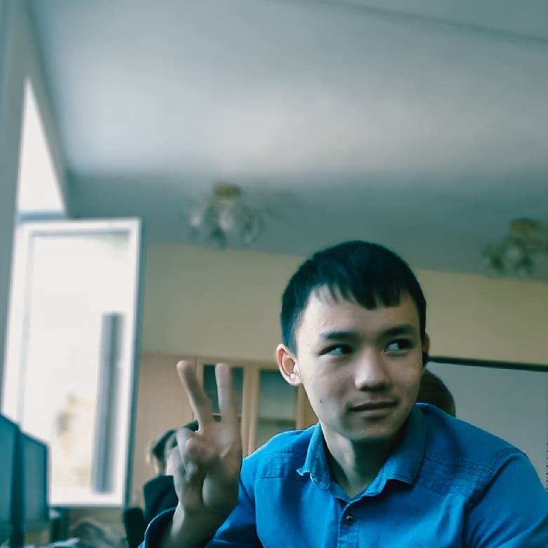 lcb____lcb in LOOKY. . Я люблю мир✌Да, сиде...
