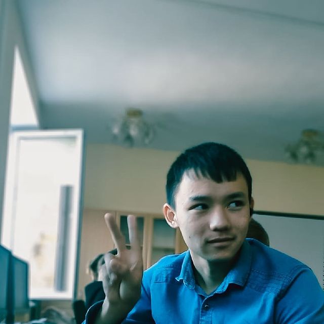 lcb____lcb в LOOKY. . Я люблю мир✌Да, сиде...