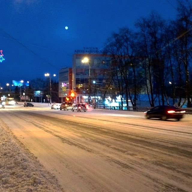 iadashkov в LOOKY. #нижнийтагил,#урал,#утро,#мороз,#александровскийпассаж. Морозного уральского...