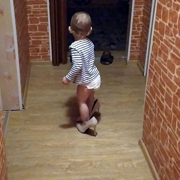 konon.ekaterina01 in LOOKY. . На лабутенах 😂😂😂�...