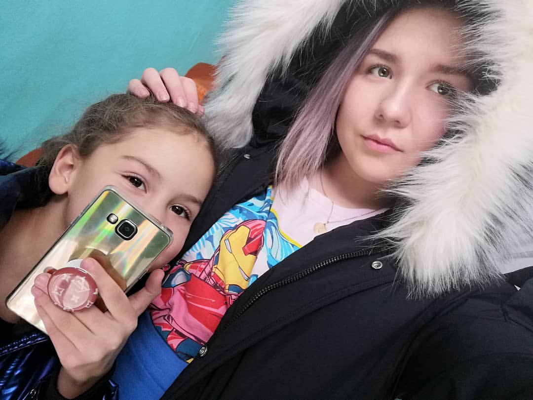 yana_baxtiarova в LOOKY. . Я и бомж Наташа😂😂�...
