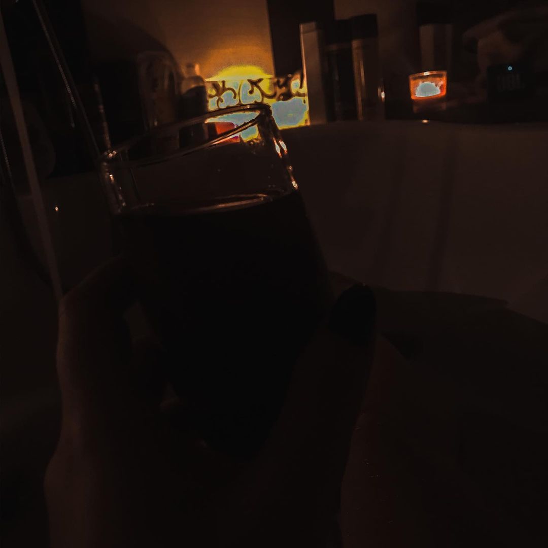 chertobeska в LOOKY — Я чет задолбалась 🤪пришла домой в 7, только сейчас закончил