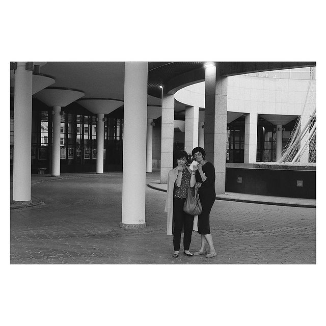 sarychevlesha в LOOKY. #pentaxme,#35mm,#analogcamera,#kodak,#ilford,#ilfordpan400,#kodakprofessional,#fujifilm,#photography,#фотограф,#photographer,#blogger,#путешествия,#travel,#follow,#canon,#top,#followforfollow,#followers,#followme,#москва,#moscow,#безфильтров. Наблюдая за лентой с...