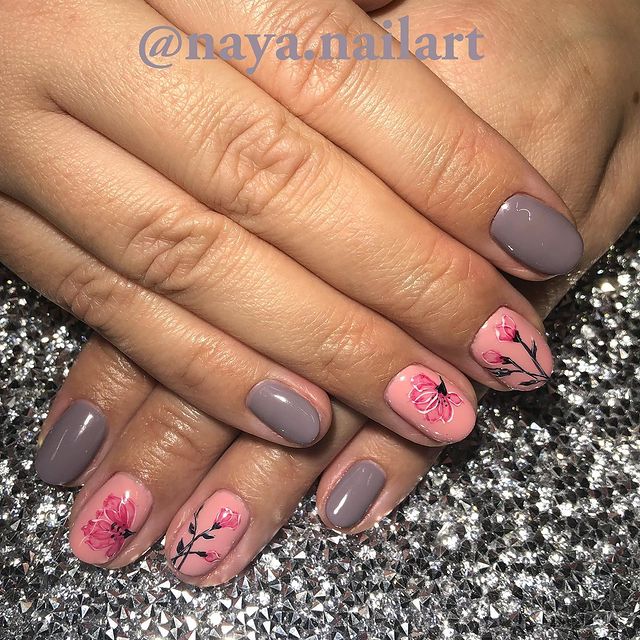 naya.nailart в LOOKY. #маникюр,#manicure,#дизайнногтей,#ногти,#nail,#nails,#nailart,#naildesign,#одинцово,#ноготки,#маникюродинцово,#педикюродинцово,#росписьногтей,#ручнаяросписьногтей,#ручнаяроспись,#ручнаяросписьнаногтях,#акварель,#акварельнаногтях,#цветы,#цветынаногтях. Какая зима, такое и ...