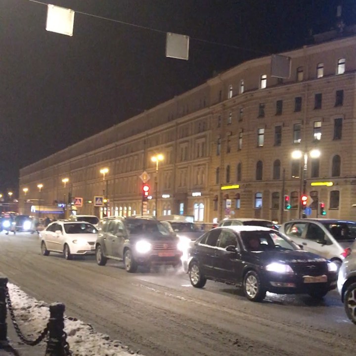 elena.kruchek в LOOKY. #декабрь2019,#спб#санктпетербург. мегаполис, музыка 🎵...