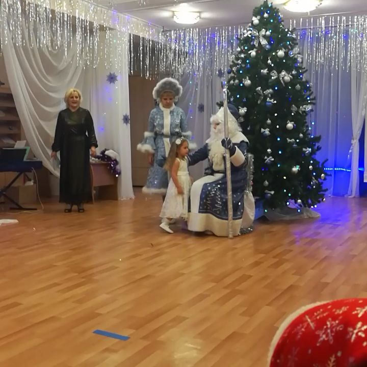 kristina_kristina1188 в LOOKY. #алисалюбимаядевочка,#новыйгод2020. #алисалюбимаядевочка...