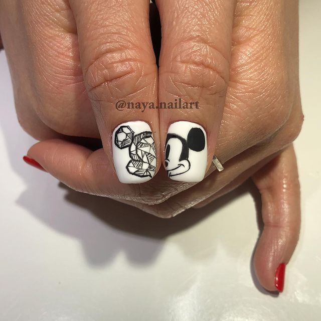 naya.nailart в LOOKY. #маникюр,#manicure,#дизайнногтей,#ногти,#nail,#nails,#nailart,#naildesign,#одинцово,#ноготки,#маникюродинцово,#педикюродинцово,#росписьногтей,#ручнаяросписьногтей,#ручнаяроспись,#ручнаяросписьнаногтях. Микки 😋

#маникюр #...