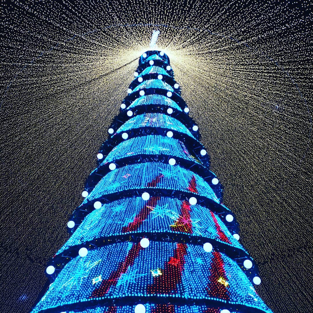 ramilyanasybullina в LOOKY — Главная ёлка! 🎄

#2020
#главнаяелкаказани
#красотаспасетмир