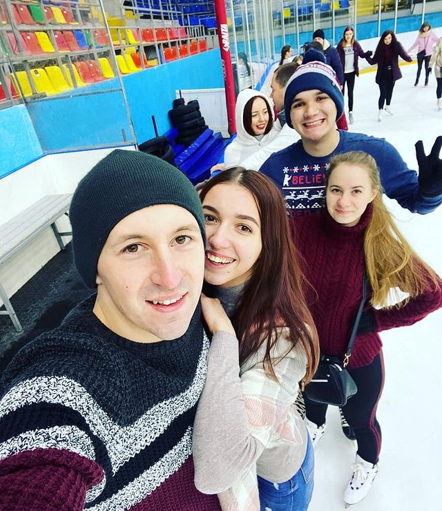 dmitrybaskakov в LOOKY. . null