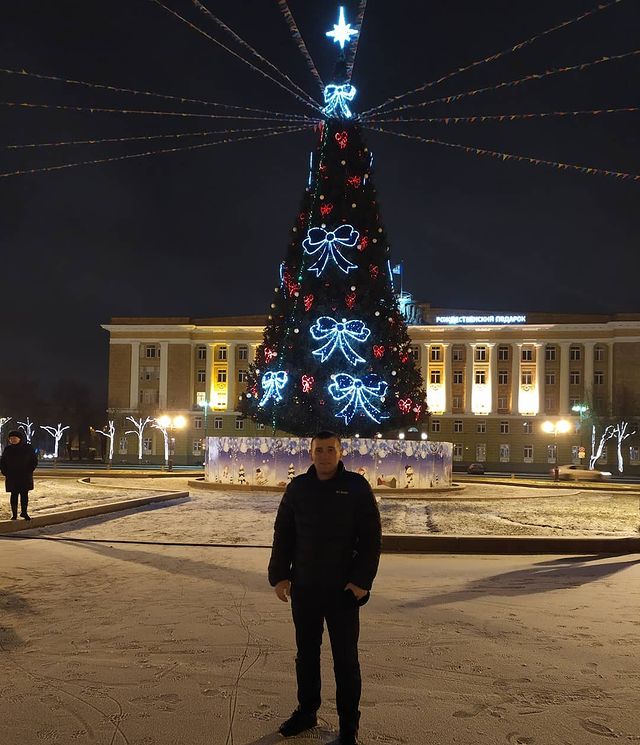 mukhtar_djamalov в LOOKY. #новыйгод,#вн,#елочка. #новыйгод #вн #елочк...