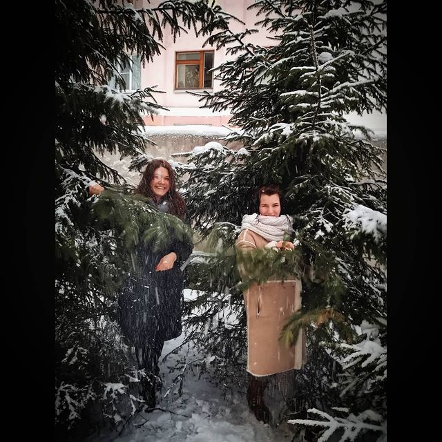 naaataaashaaaaaa в LOOKY. #выходные#красота#встреча#черезгода#хорошокогдатак#живоефото#любитеибудьтелюбимы. ❄️✨💕
#выходные#крас...