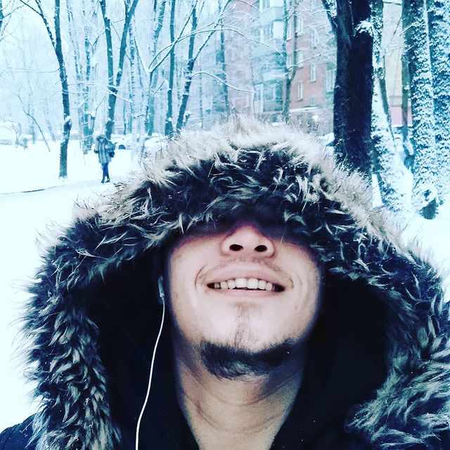aslanov_ortikmurodjon в LOOKY. #зима,#зима2020,#унасснег,#снег,#Москва,#химки,#москва,#ташкент,#ортикмуроджон,#джизак,#студенты,#студент,#осланов06,#oslanov06,#ортикмуроджон@oslanov06. Я часто делаю вид, ч...