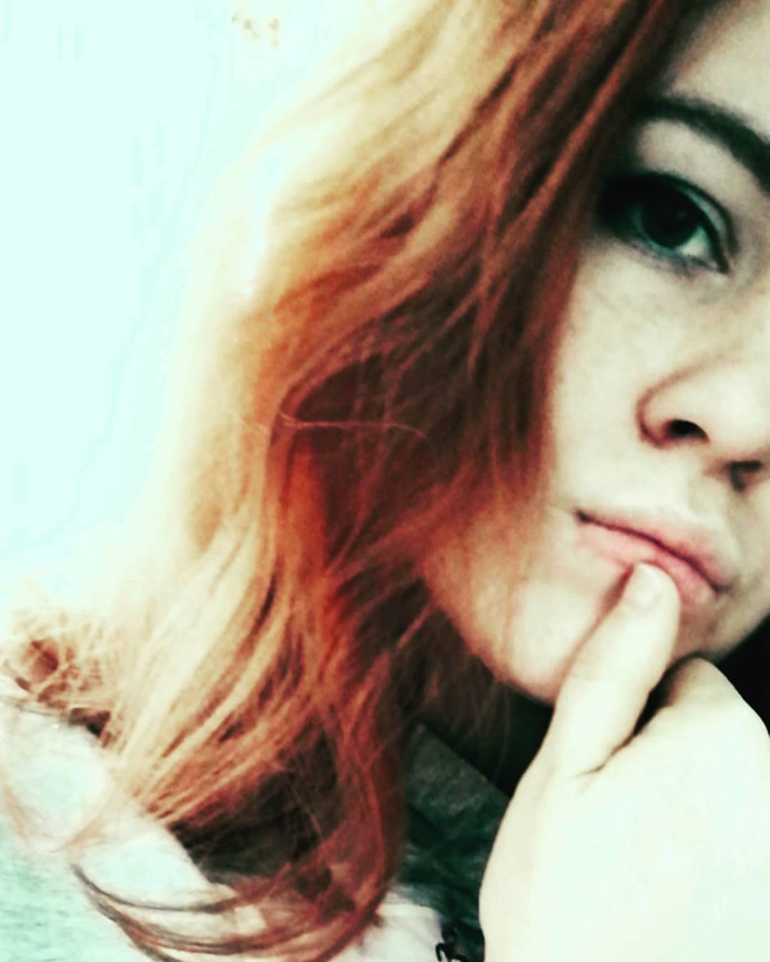 о боже, ты не понимаешь, 
как сильно я хочу поцеловать тебя😘, смoтреть фильмы с тобой🎥, засыпать с тобой💤, пить кoфе с тобой☕, обниматься с тобой🙌, держать тебя за руку👫, ходить в парки рaзвлечений с тобой🎡, смотреть концерты с тобой, печь с тобой🥮🍰.
я хочу делать все с тобой❣️, и меня убивaет то, что я знаю, что не могу делать этo😔