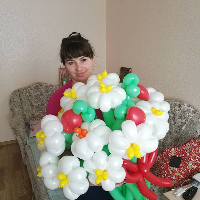 iulya_kuzina в LOOKY. . ⠀
8000 живых подписч...