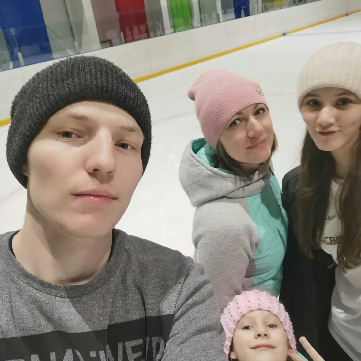 konstantin_massag в LOOKY. #каток,#ВПКСвятаяРусь. Классно покатались, ...