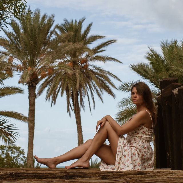 romashkin.anton в LOOKY. #2rav,#sonya7ii,#SonyAlphaPro,#tamronRussia,#colorframe,#portraitphotography,#tunisia,#lady,#girl. Немного тепла из Тун...