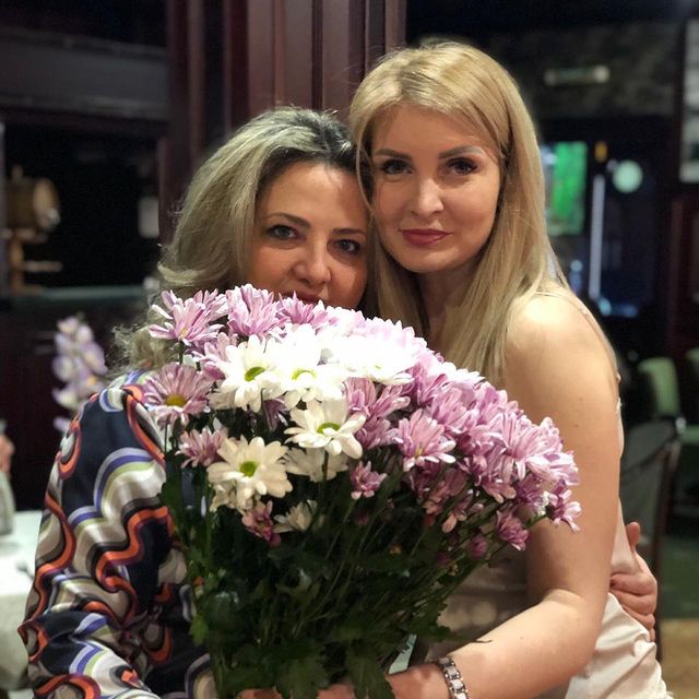 svetapchela1 в LOOKY. #сднемрождения,#самаясамая❤️,#воттакиедевочки,#2020. 🥳🥳🥳 Дорогая, позд...