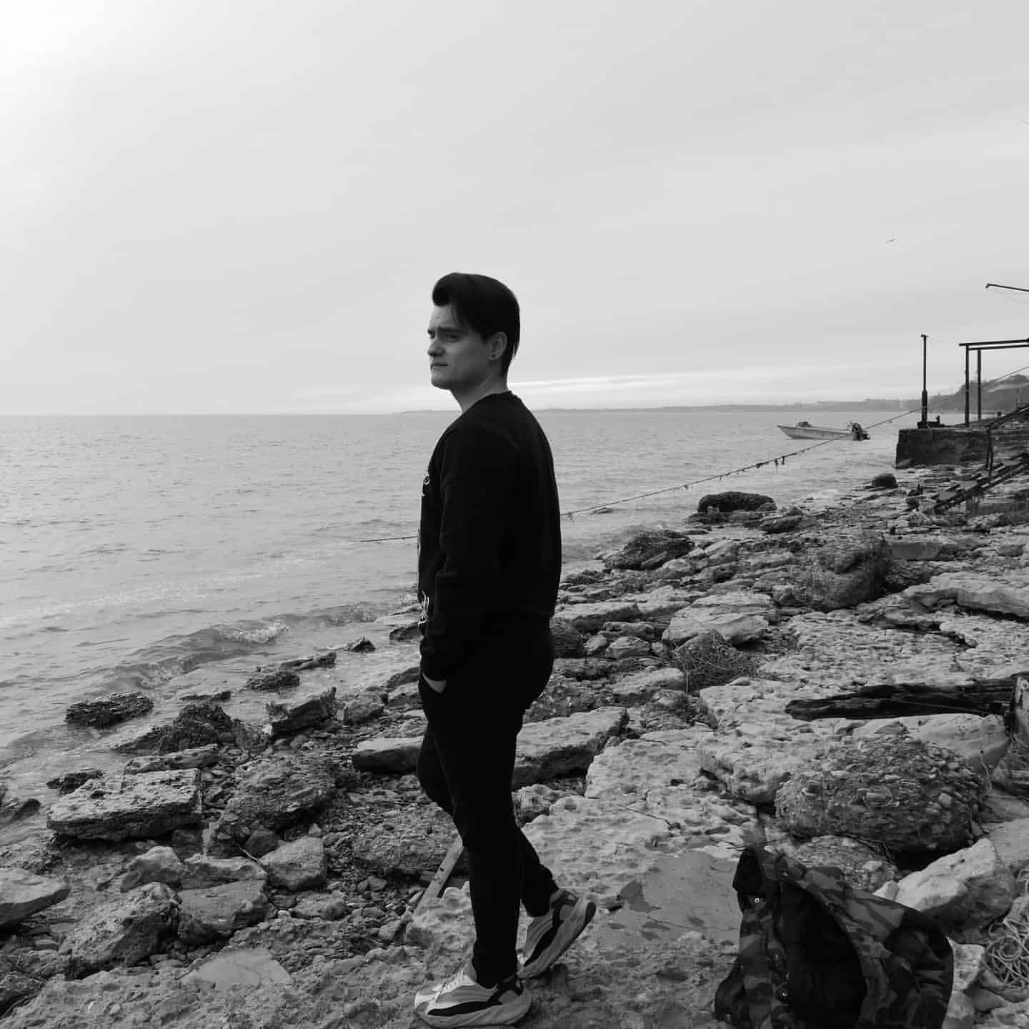 iamgene.png в LOOKY. #taganrog#sea#black#white#2020#January. #taganrog#sea#black#...