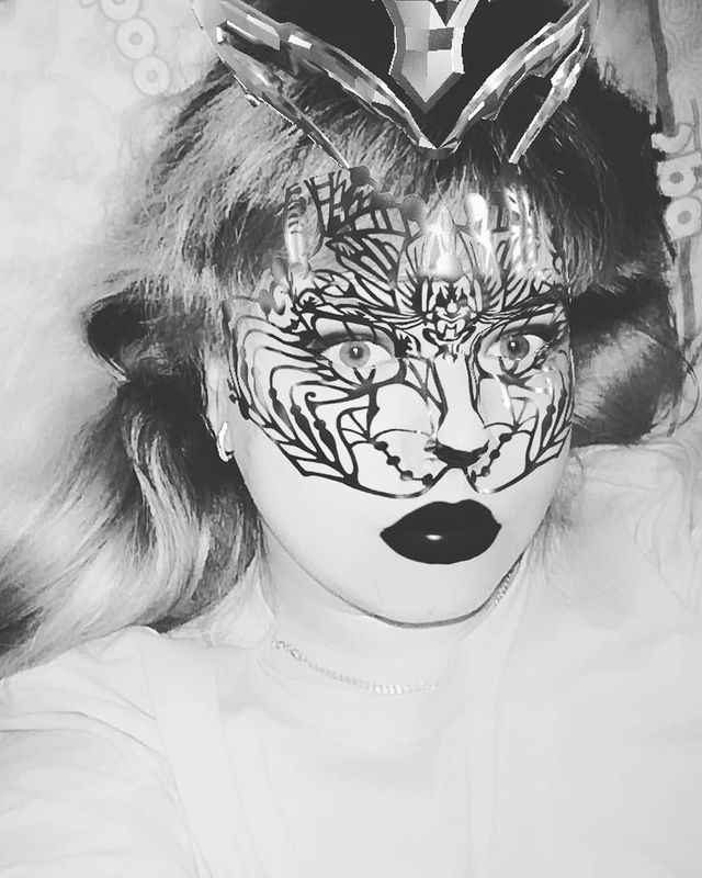 kat.shab в LOOKY. . null