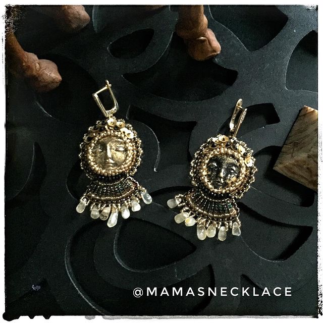 mamasnecklace в LOOKY. #серьги,#серьгиручнойработы,#украшения,#украшенияручнойработы,#творчествобезграниц,#счастьеесть,#изобилие,#кабошоны,#кабошоныручнойработы. ⠀
#серьги #серьгируч...