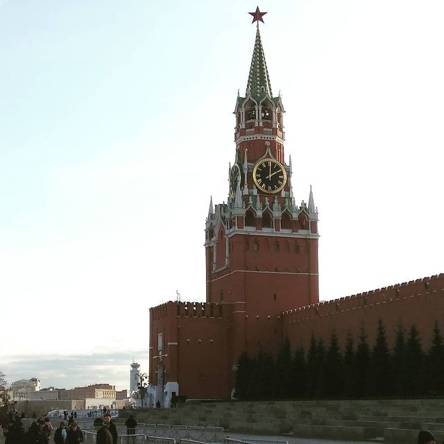 plut_174 в LOOKY. #москва. #москва