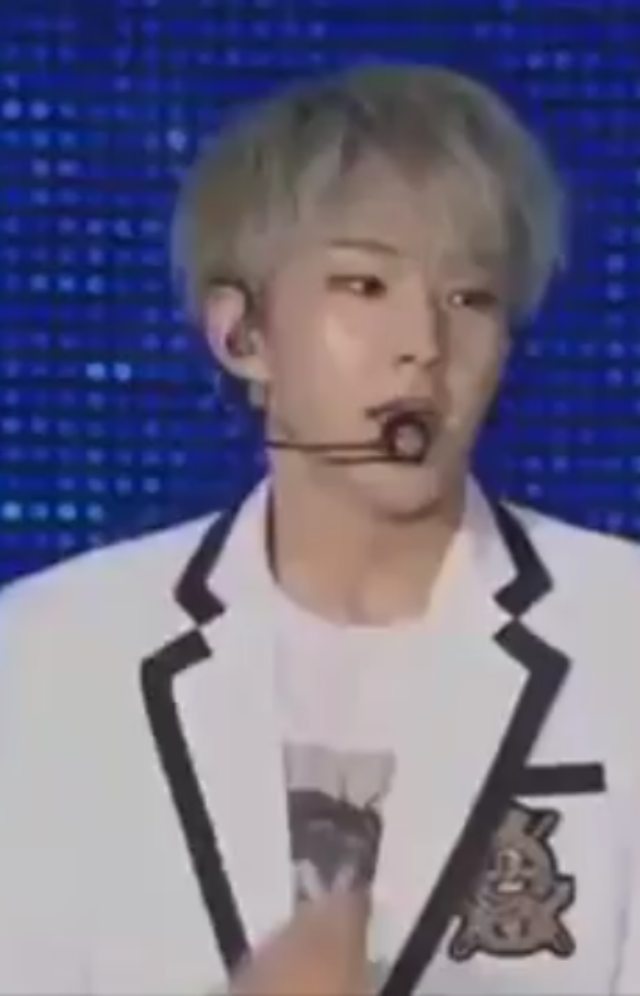 carat17kwon в LOOKY. #SeventeenCaratDay,#SEVENTEEN,#CARAT. #SeventeenCaratDay #...
