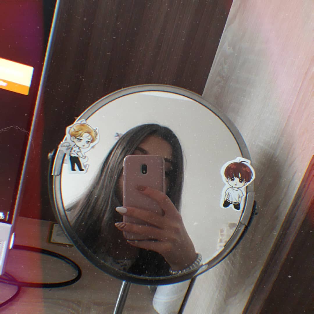 di_20h in LOOKY. . 𝓙𝓾𝓼𝓽 𝓓𝓲𝓪𝓷𝓪♥...