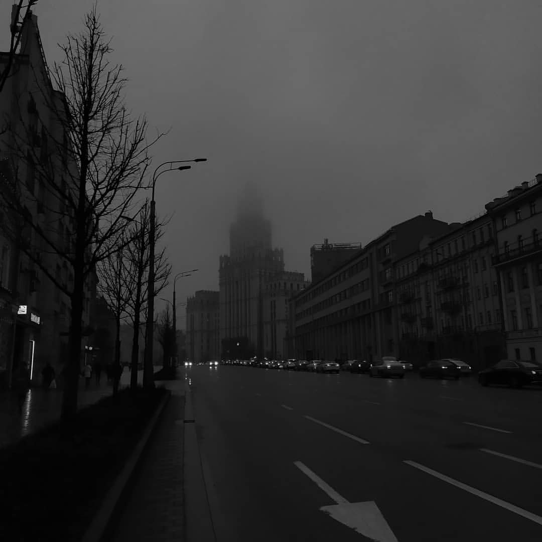 igor.kukuev в LOOKY — Welcome to Silent Moscow🌑

#blackandwhite  #blackandwhiteon