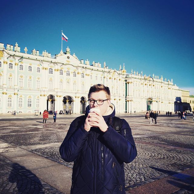 dark_trial в LOOKY. . null