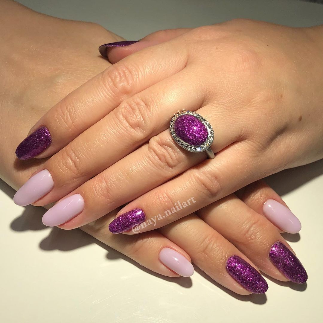 Мой любимый фиолетовый 💜 и колечко под него. 💍 Очень захотелось такого цвета кольцо. 🙈

#маникюр #manicure #дизайнногтей #ногти #nail #nails #nailart #naildesign #украшенияручнойработы #бижутерияручнойработы #бижутерия #украшения #гель #гельлак #стразы #стразынаногтях #одинцово #ноготки #маникюродинцово #педикюродинцово #росписьногтей #ручнаяросписьногтей