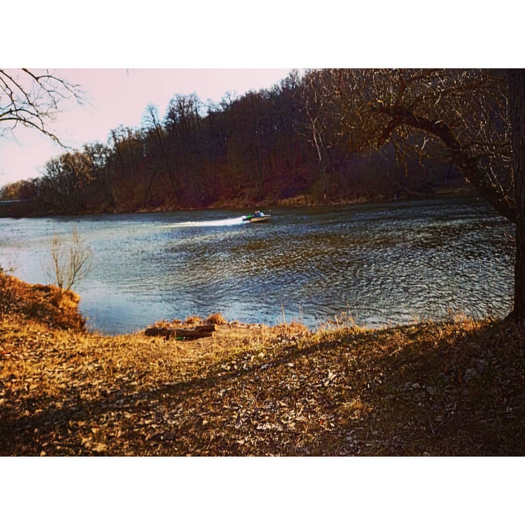 w.vikulik in LOOKY. . Spring☀️🌿