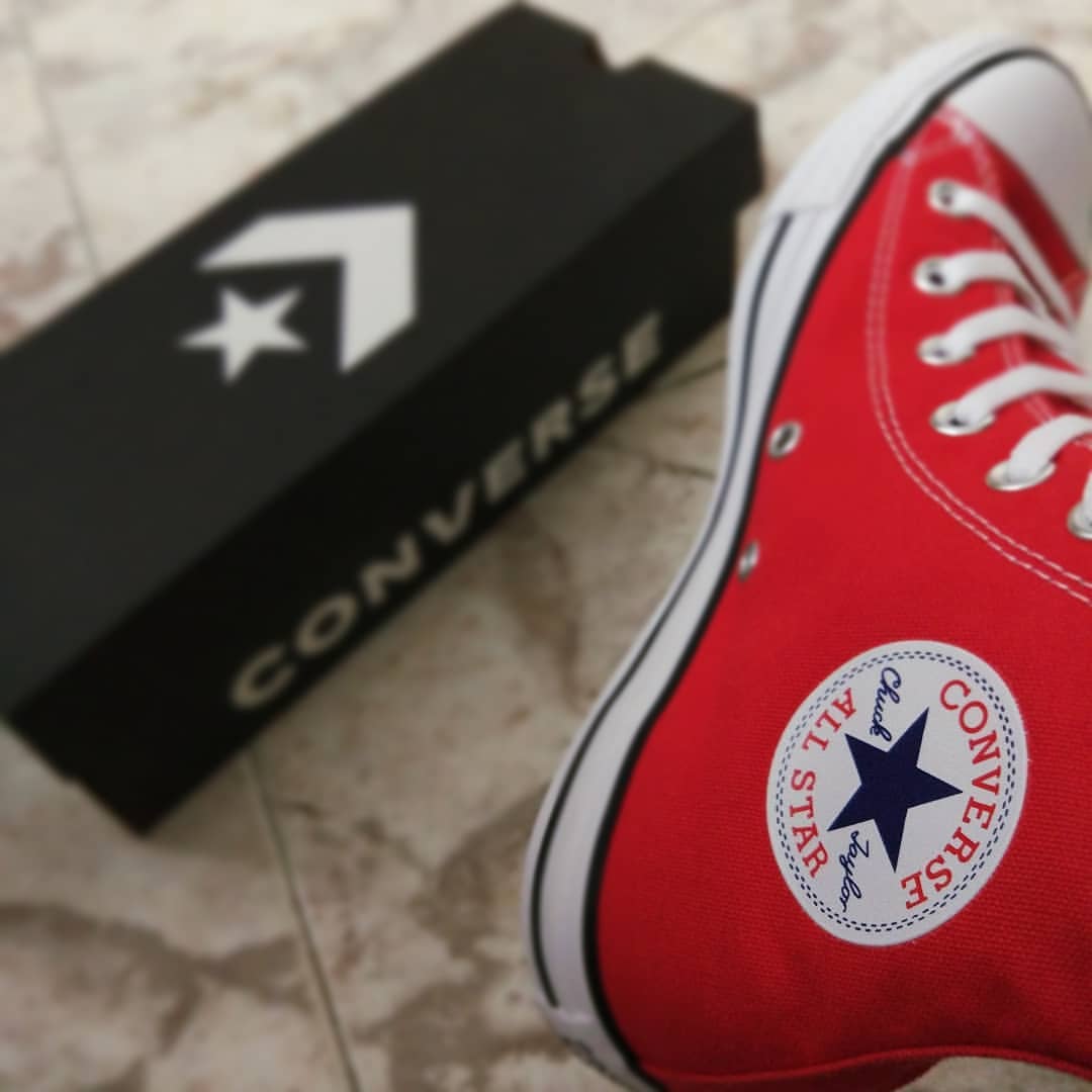 Сбылась мечта идиота!
#converse
