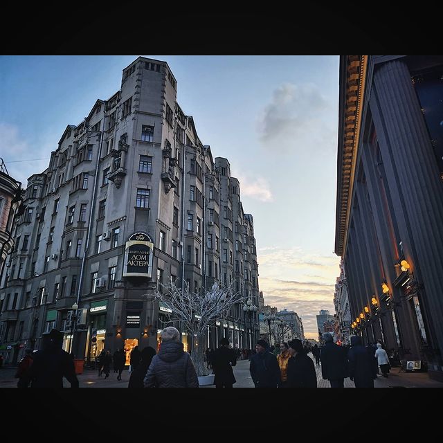 naaataaashaaaaaa в LOOKY. #spring#love#moscow#beautiful#gerl#man#streets#tree#happyday. 🌿💕
#spring#love#mo...
