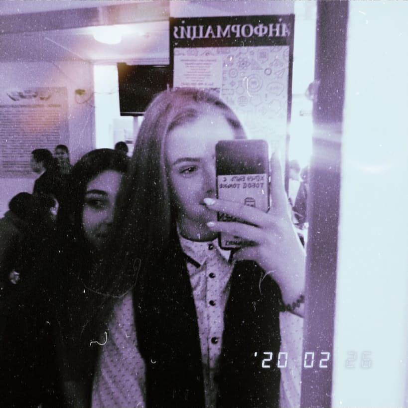 di_20h in LOOKY. . 🖇🌸