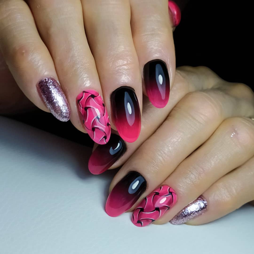 kapers_nails в LOOKY — Градиент кистью😍 
#укркплениегелем #градиентнаногтях #плетё