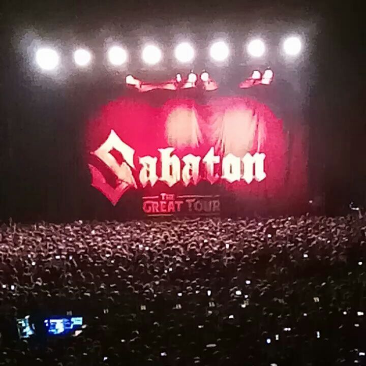 maslova______ в LOOKY. #sabaton,#москва,#концерт,#greatwar,#sweden,#душки,#подвпечатлением,#sverige,#сынпомогает. Концерт супер, была ...