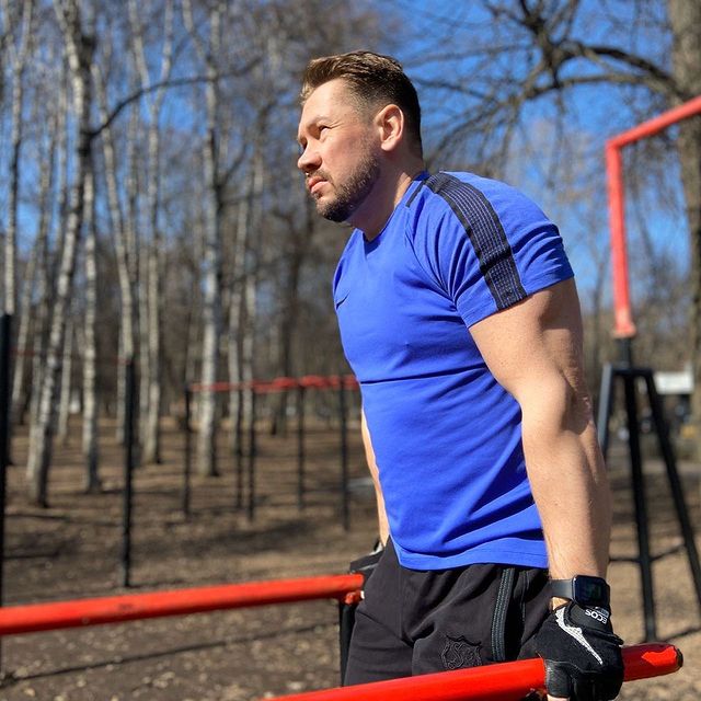 vladimir_n_zaytsev в LOOKY. #сразужепослеже,,#overthetop#neverenough#goforit#totheend,#lanimal#сразужепослеже. ФИТНЕС ЗАКРЫТ
⠀
Само...