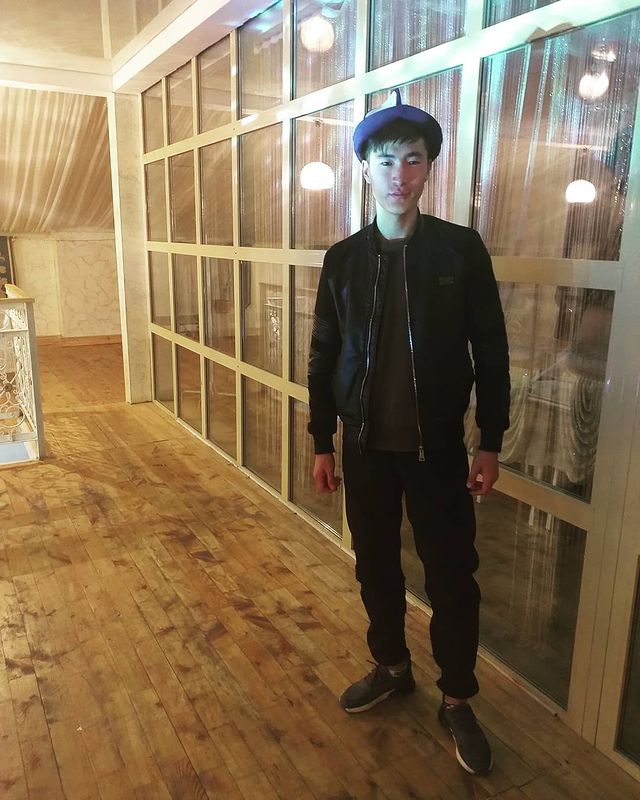 zaripov.bek1_ в LOOKY. . null