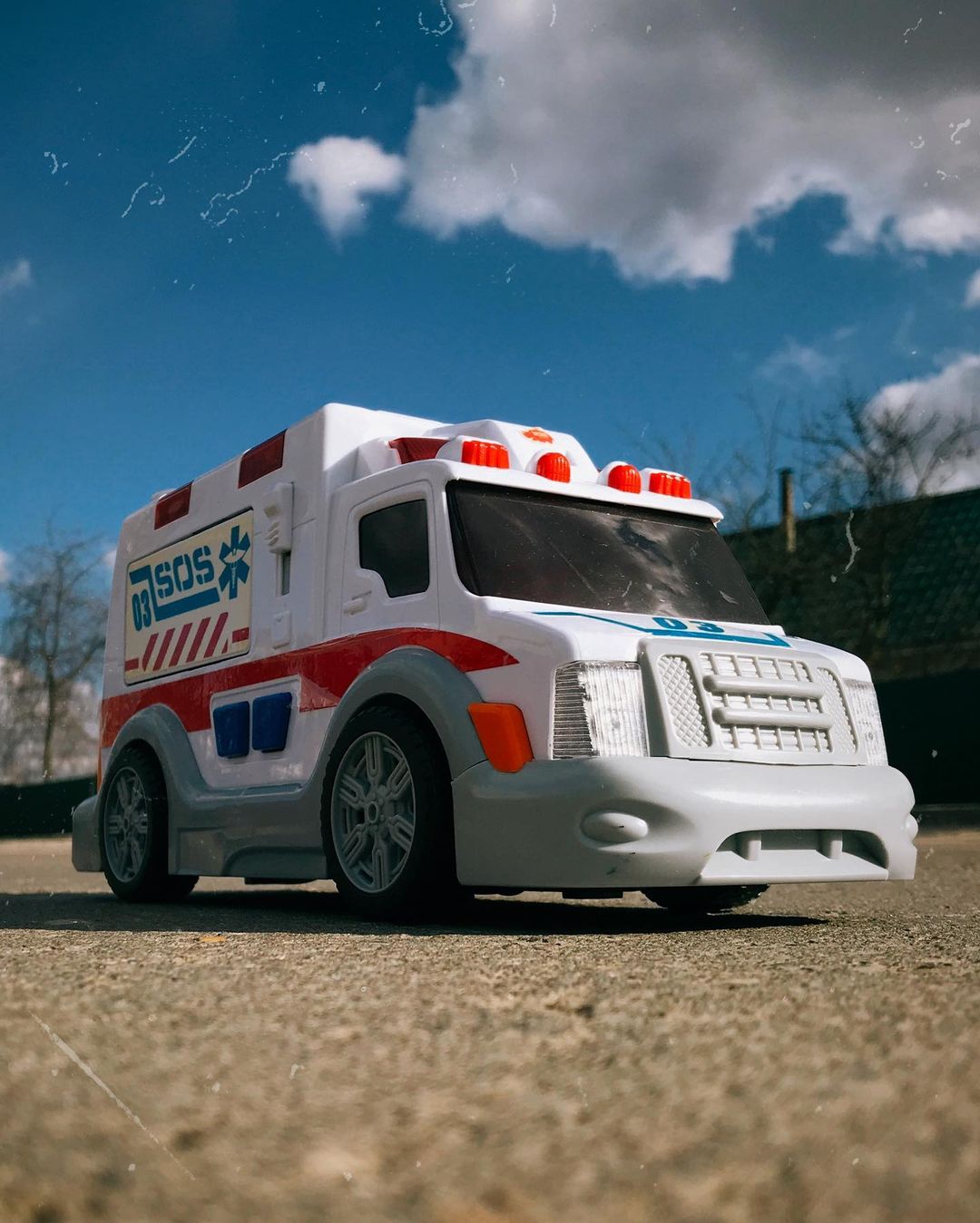 toys_pin in LOOKY. #игрушки,#toycars,#911,#toycars,#дети,#детство,#emergency,#dinosaurs,#child,#children,#family,#science,#shotoniphone,#iphonography,#iphone7,#mobilephotography,#virus,#covi̇d19,#hipster,#woodworking,#wood,#nature,#travel,#car,#cars,#superhero. Superhero machine.  ...