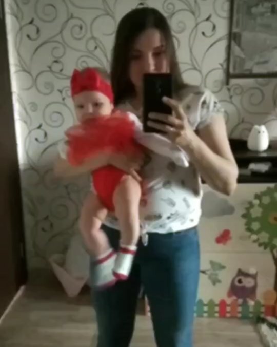 chaotig в LOOKY. #сладкаядоча,#танцы,#сидимдома,#карантин,#танцуютвсе. Наш первый выход в и...