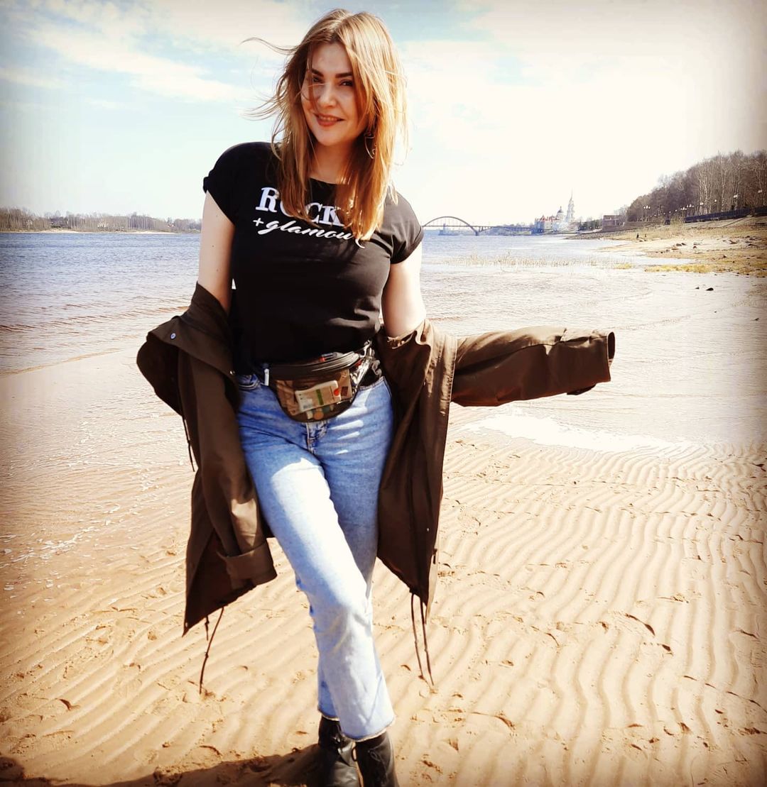 Немного скучаю по обычной работе и по людям!Но во всем есть свои плюсы)
Я вот высыпаюсь,например 😄
#майскиепраздники #наконецтосолнце