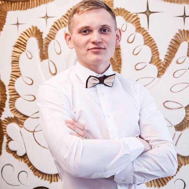andreymoroz_ в LOOKY. . null