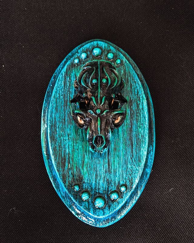 oleg_lll_ in LOOKY. #handmade,#bones,#art,#artist,#photo,#photography,#wood,#polimerclay,#polimerclayart. Ну вот первая работа...