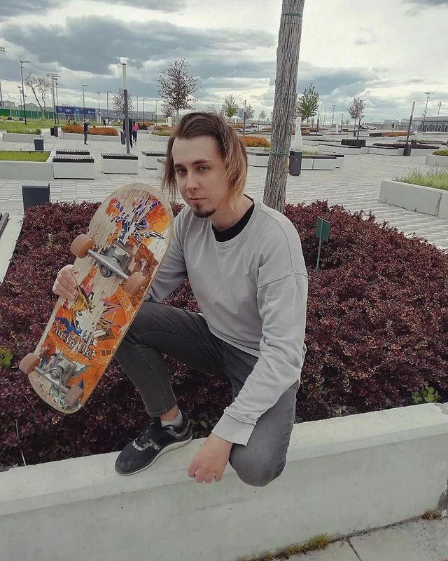 gorezones в LOOKY. #skater,#skate,#skateboard,#скейт,#скейтер,#скейтборд,#фото,#фотограф,#фотография,#photo,#photography,#photographer,#photograph,#man. Начал кататься на ск...