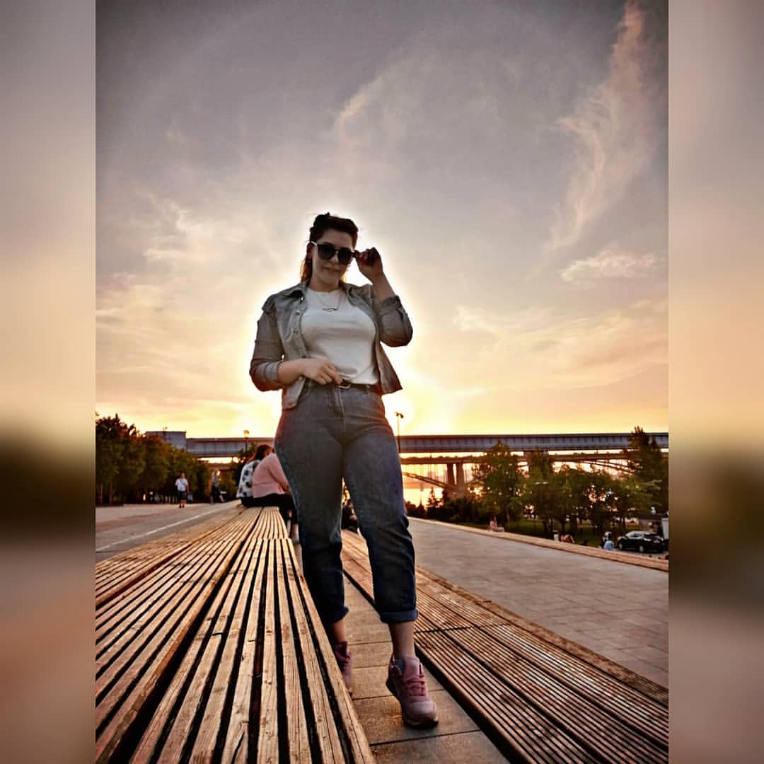 natalja.roenko07 в LOOKY — «Лучше смотреть правде в глаза,
чем убаюкивать себя ложью.»�
