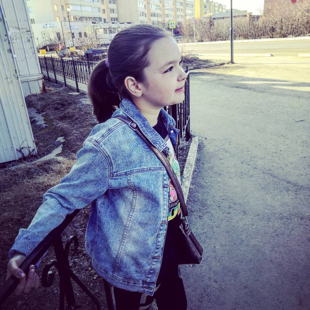 v.kochevodova в LOOKY — Наше НЕ зелёное лето🌞#доченька#люблюнемогу❤️#какбыстрорасту