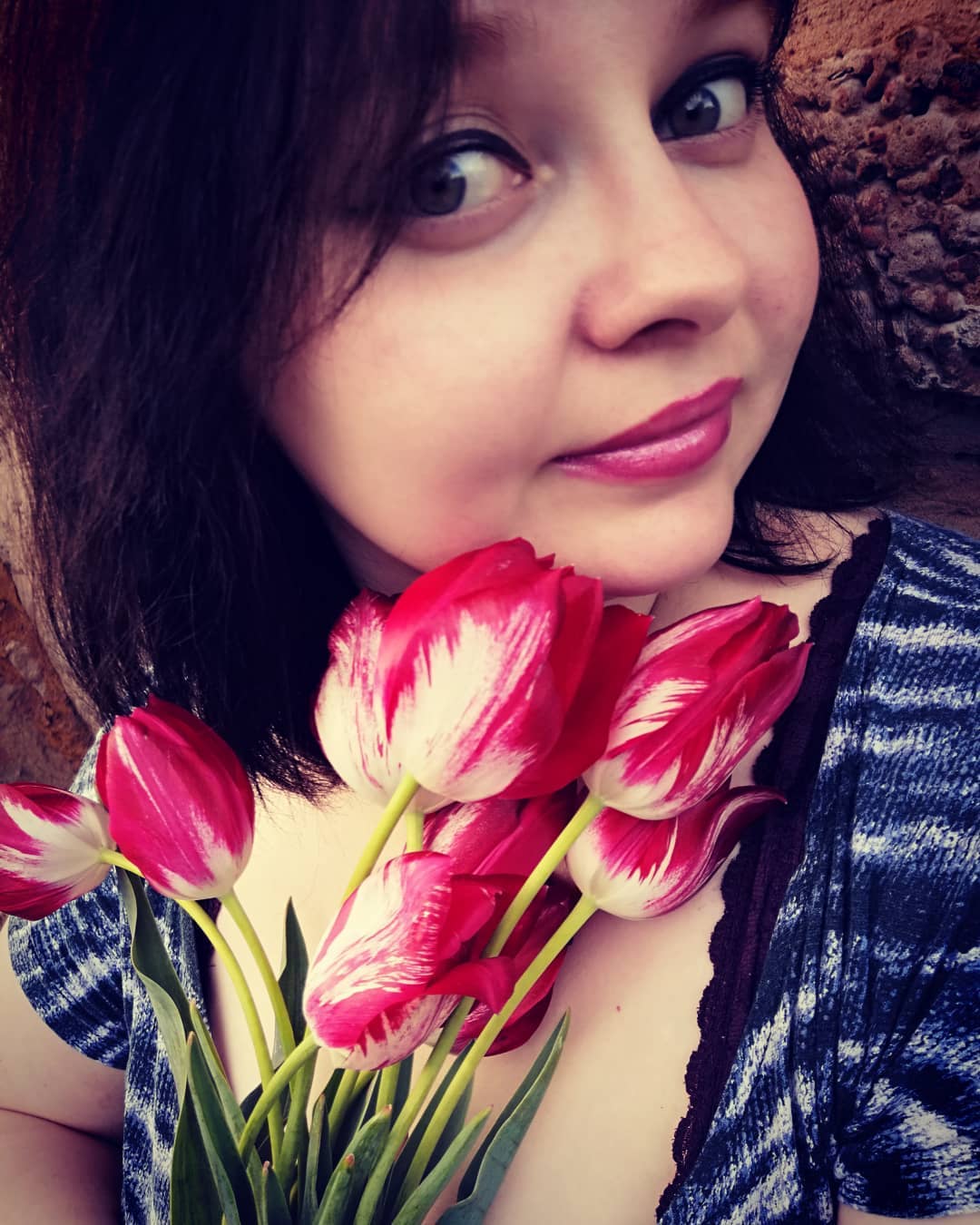 loctionowa96 in LOOKY. . 🌷🌷🌷